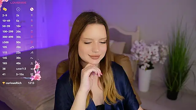 Milana_Moons élő XXX-chatje