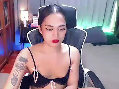 Show Webcam de UrAsianGoddess
