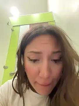 Živý XXX chat SaintSquirt