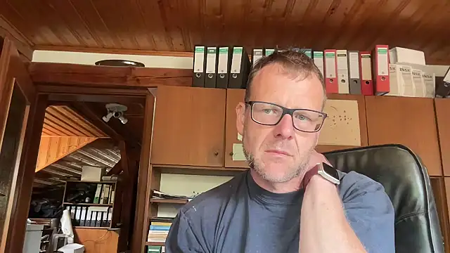 o_florian_o1's Live XXX Chat