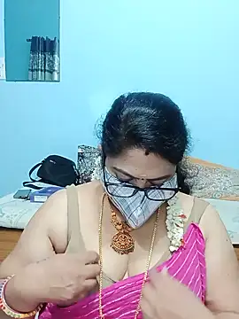 Kannadasexywifes' Webcam Show