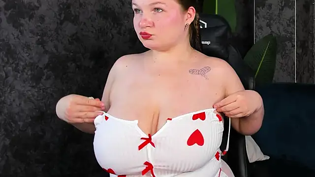 Virginia_Robinson Chat XXX in diretta