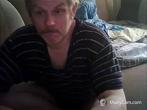 Mr__XX Show in webcam
