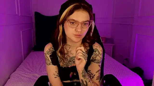 sashaglow_'s Live XXX Chat