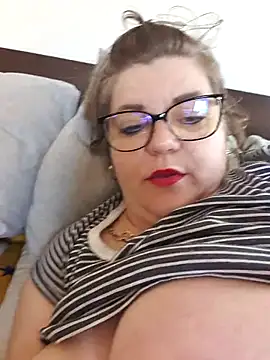 cindybbwsquirt's Live XXX Chat