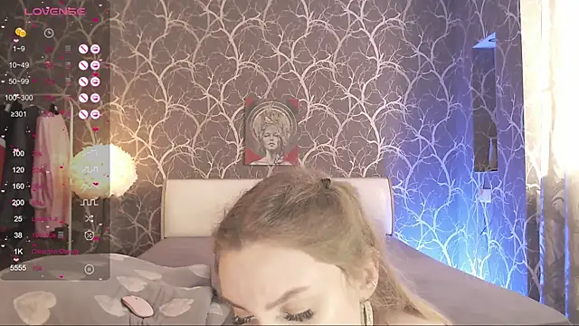 MiaMiaMeow's Live XXX Chat