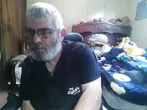 hearseguy77 élő XXX-chatje