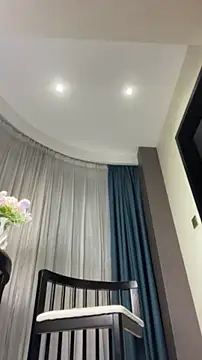 mo-mo-69's Live XXX Chat