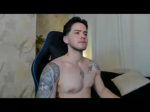 RONNY_COLTON's Webcam Show