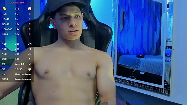 TonyPetrovjs webkamerás műsora