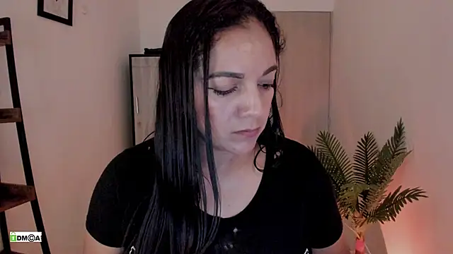 urcute_kitten's Live XXX Chat