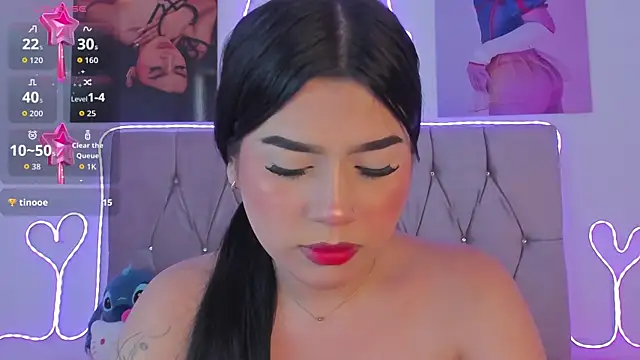 Ashley_piinkk_ 网络视讯表演