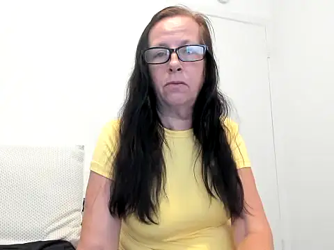 SubmissivePeachGoddess' Webcam Show