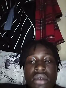BLACKPANTHER037 Show in webcam