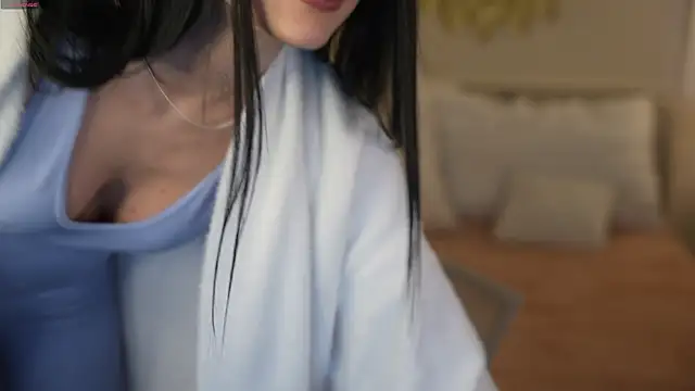 Chatroom XXX en direct de Tina_Breeze