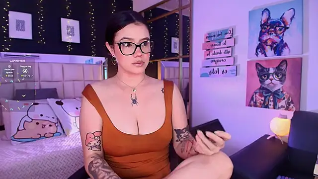 XXX chat uživo modela aria_bloomer
