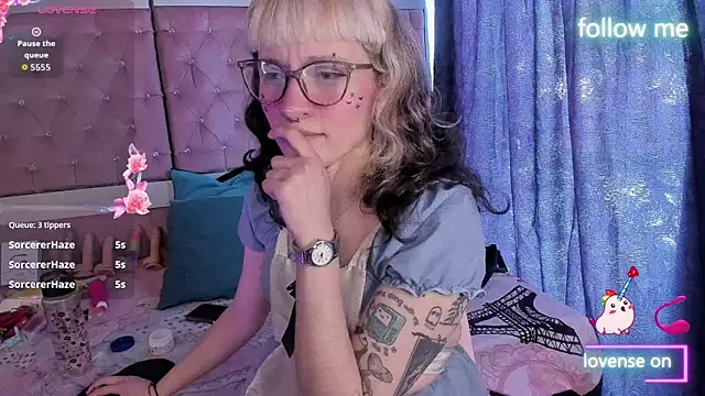 Chat +18 de neeko_princes ao vivo