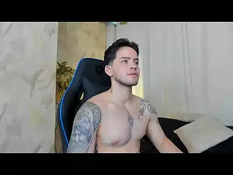 RONNY_COLTON's Webcam Show