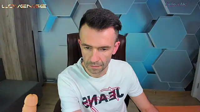 SteveTiger 现场XXX聊天