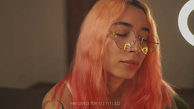 dearnina_'s Live XXX Chat