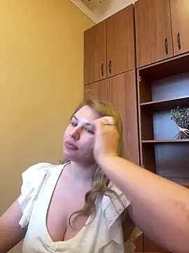 Show modela Passion-Blondy na web-kameri