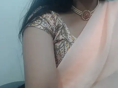 Lovely_Siri_23 Show in webcam