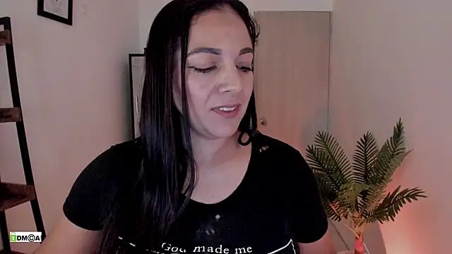 XXX chat uživo modela urcute_kitten