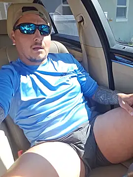 MrBiggBallz Chat XXX in diretta