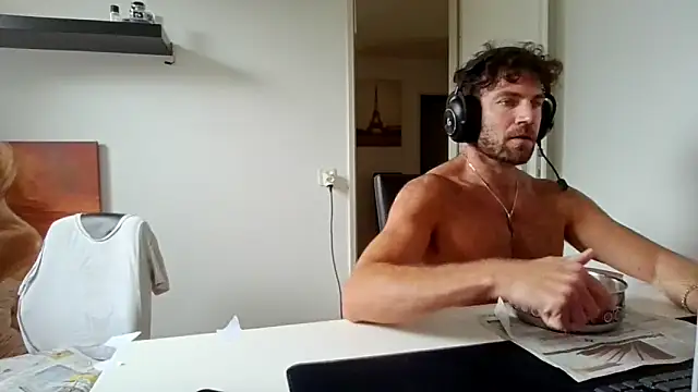 alpha-hunk – Kamerová šou
