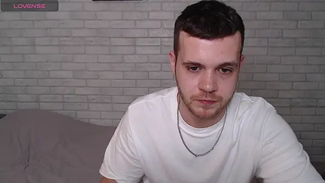 Alexxx_horny's Webcam Show