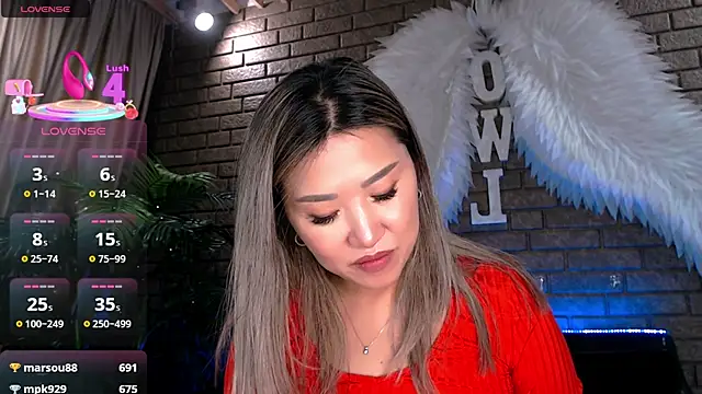 nicky_owl Chat XXX in diretta