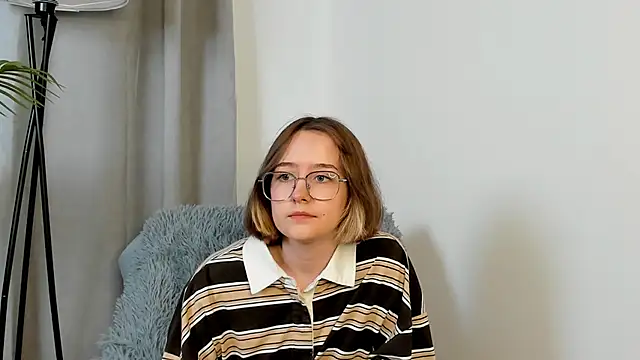 XXX chat uživo modela JaclynBoluda