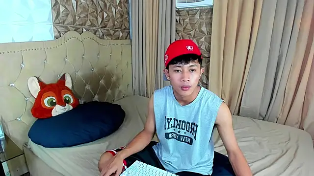 roberthugecock 网络视讯表演