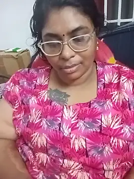 Show Webcam de deepika-mallus