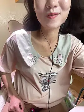 lilysister66 即時 XXX 聊天