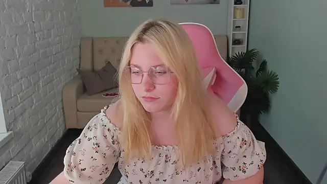 StellaVanilla's Webcam Show