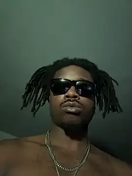 MIGHTYDEMONXXX's Live XXX Chat