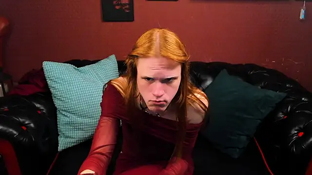 ChloeValentinee's Webcam Show