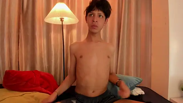 XXX chat uživo modela Ethan_qop