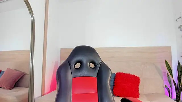 Chat +18 de Sweetluna__ ao vivo