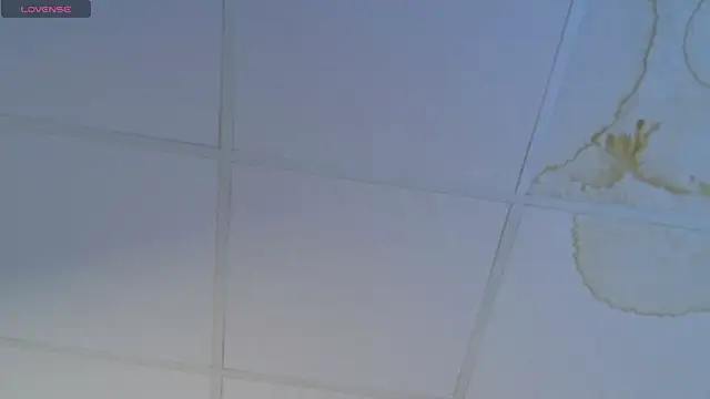 Chat +18 de KIKI_Krash ao vivo