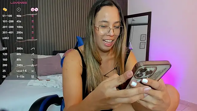 pervert_lizza Chat XXX in diretta