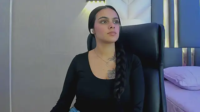 ChloeHarper_'s Live XXX Chat