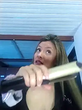 CynthiaMore Webcam Show