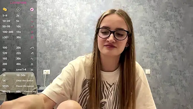 CherryMayss' Live XXX Chat
