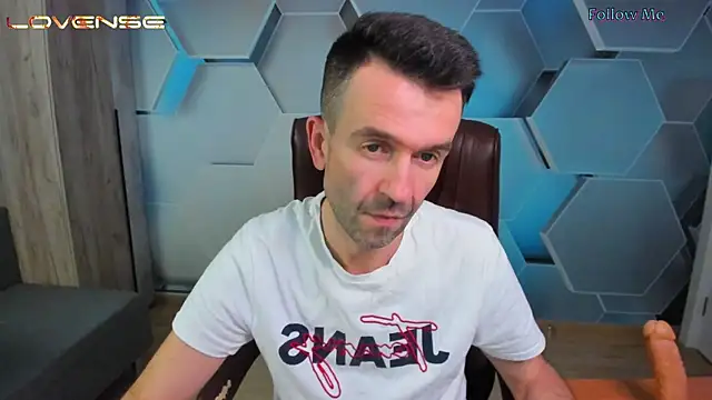 Онлайн чат XXX SteveTiger