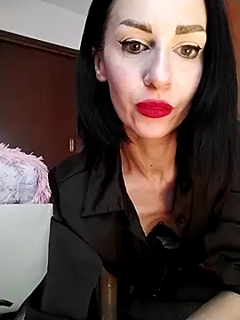 dahlia_82 Adlı Modelin Canlı XXX Sohbeti