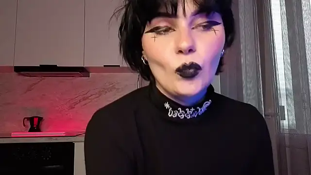IntrigueYourDay – Live XXX-chat
