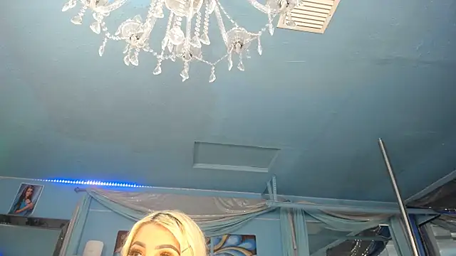 ADRIANNA_FOX: απευθείας συνομιλία ΧΧΧ