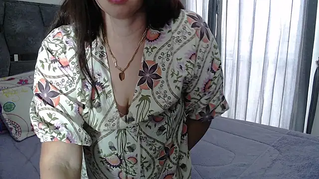 Živý XXX chat sara_hott_1